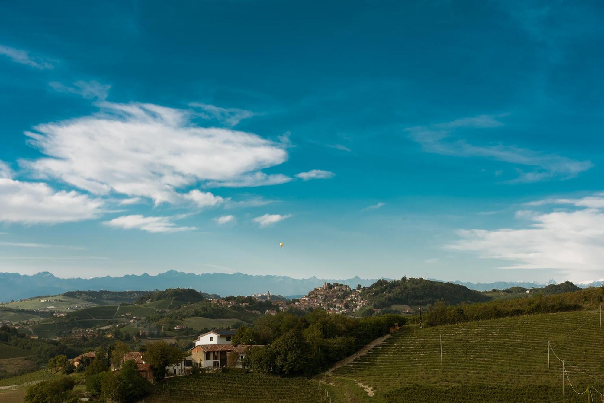 Appartamenti Rocca - Cav La Casa Di Rosa Monforte dʼAlba Dış mekan fotoğraf